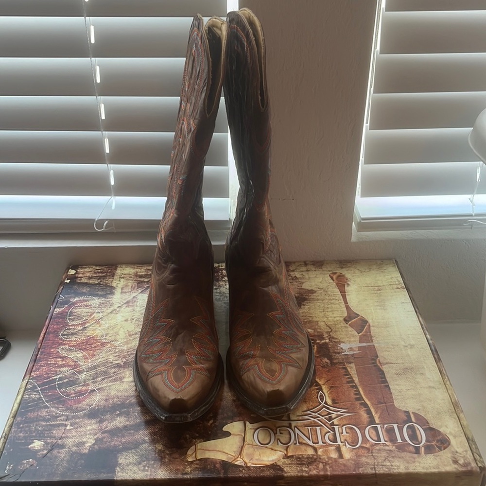Old Gringo Lauren Boots 13” size 7.5 B. I bought them to fit my 8.5 narrow foot.